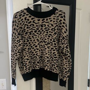 NWOT- Tahari Leopard 🐆 print sweater